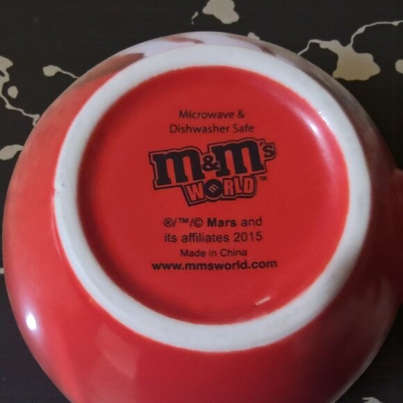 M&M’s World Red Character Mug | 17 oz | Bright Colors - Picture 4 of 4